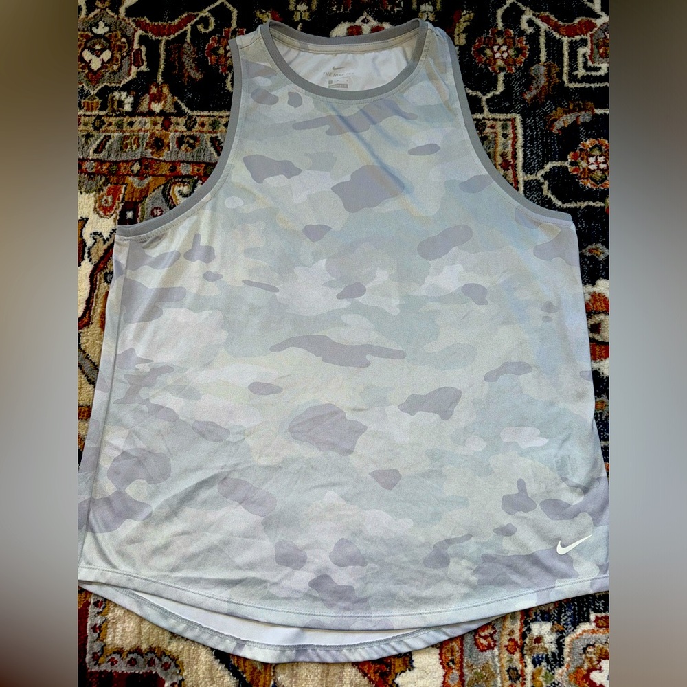 Nike Dri-Fit Tank Top in Light Camo
